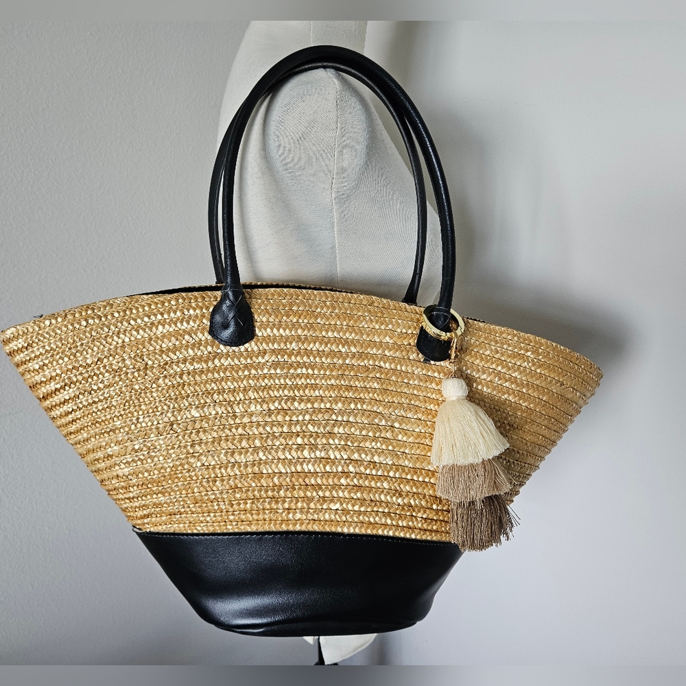🌴Stylish Black and Tan Tote Bag with tassels Bijoux Ternier 🌴